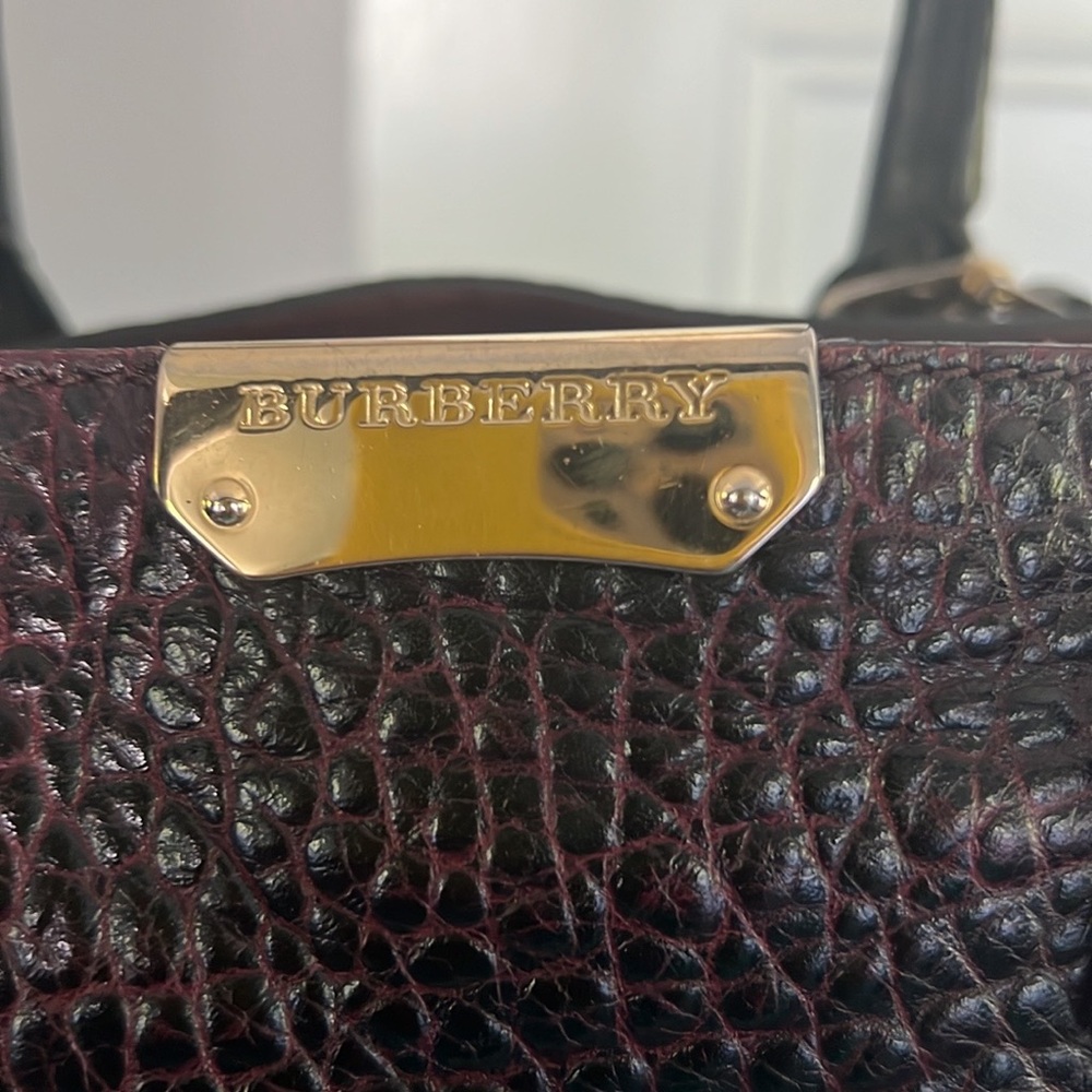 RARE Burberry burgundy pebbled Leather Tote with straps  Nordstrom collaboration - Picture 4 of 15